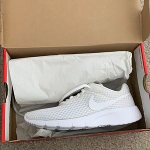 White Nike Tanjuns